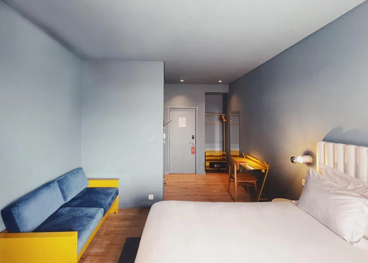 ליסבון Esqina Cosmopolitan Lodge 4*,  פורטוגל