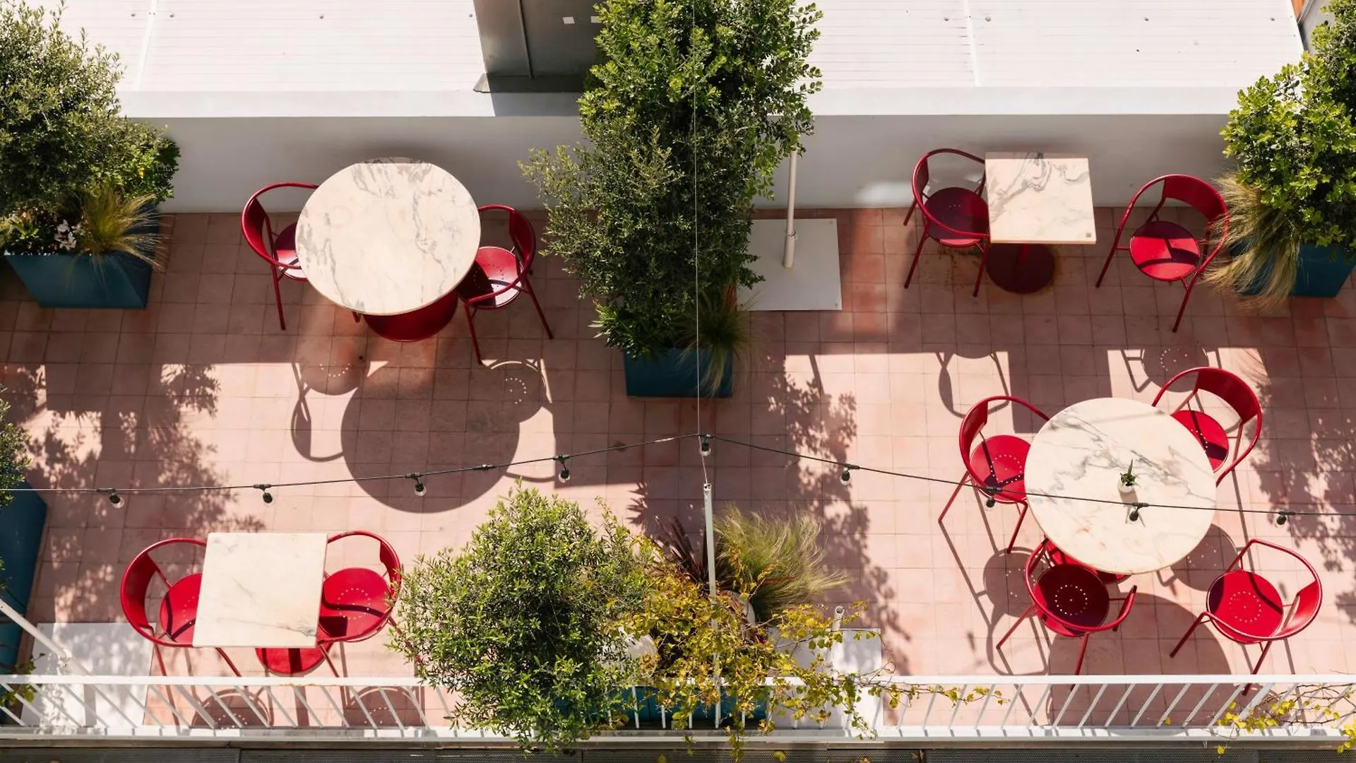 מלון ליסבון Esqina Cosmopolitan Lodge
