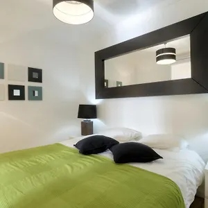 Bmyguest - Castelo Stylish Flat Appartamento