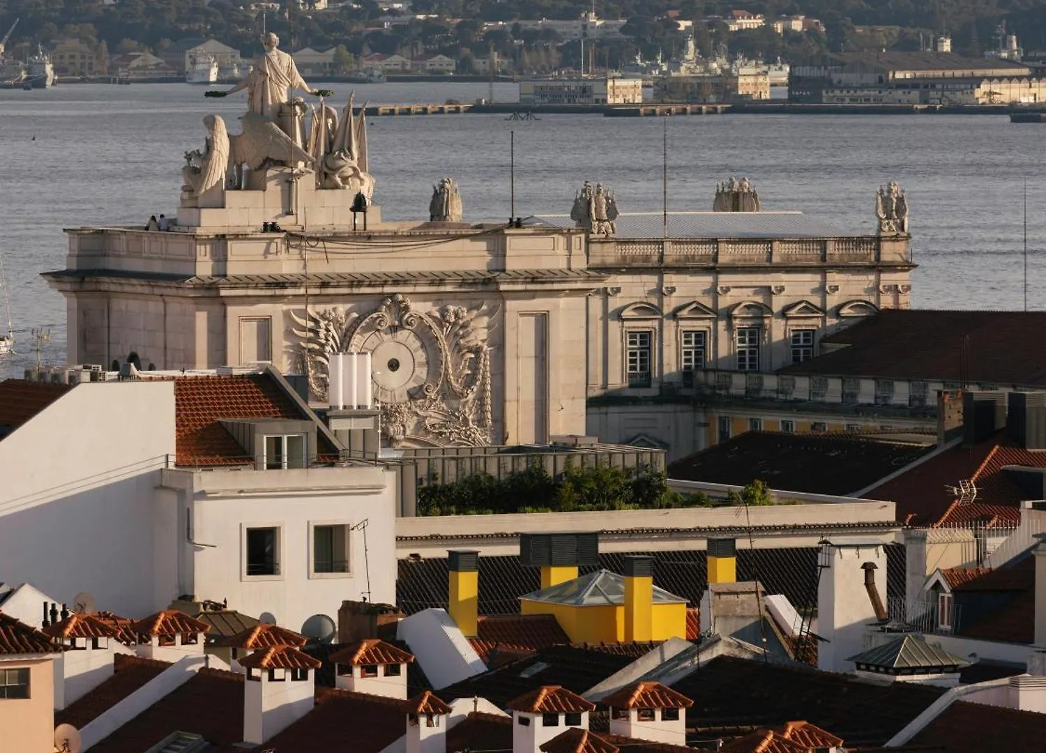 Esqina Cosmopolitan Lodge Lisboa